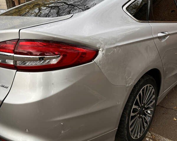 Серый Форд Фьюжн, объемом двигателя 2 л и пробегом 186 тыс. км за 12100 $, фото 22 на Automoto.ua