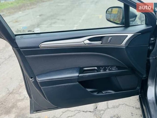 Серый Форд Фьюжн, объемом двигателя 1.5 л и пробегом 92 тыс. км за 6300 $, фото 17 на Automoto.ua