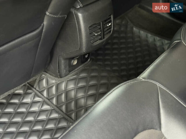 Серый Форд Фьюжн, объемом двигателя 2 л и пробегом 180 тыс. км за 14650 $, фото 31 на Automoto.ua