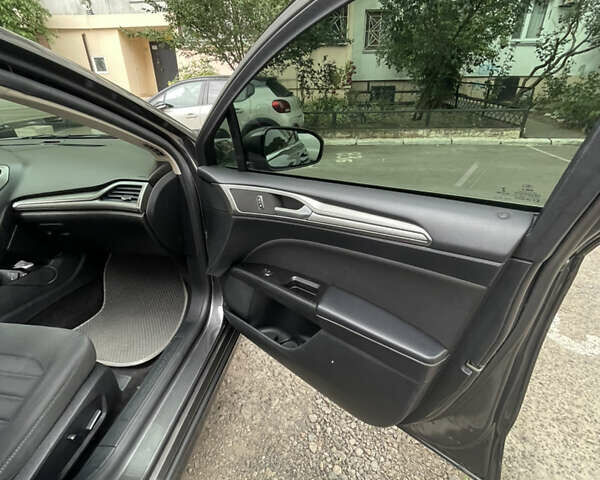 Серый Форд Фьюжн, объемом двигателя 1.5 л и пробегом 163 тыс. км за 11000 $, фото 13 на Automoto.ua