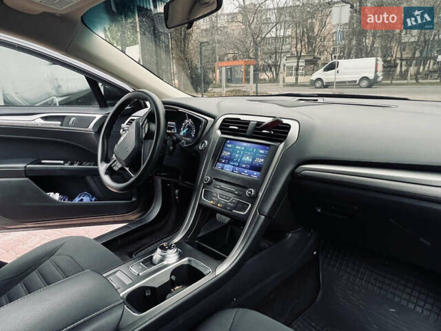 Серый Форд Фьюжн, объемом двигателя 1.5 л и пробегом 90 тыс. км за 10950 $, фото 23 на Automoto.ua