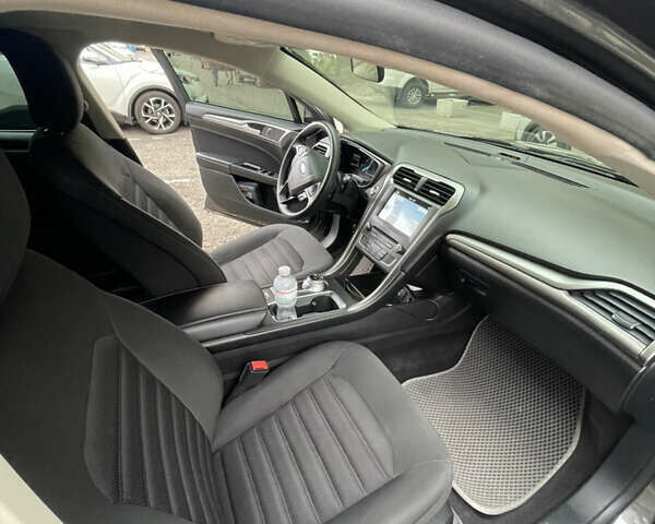 Серый Форд Фьюжн, объемом двигателя 1.5 л и пробегом 163 тыс. км за 11000 $, фото 16 на Automoto.ua