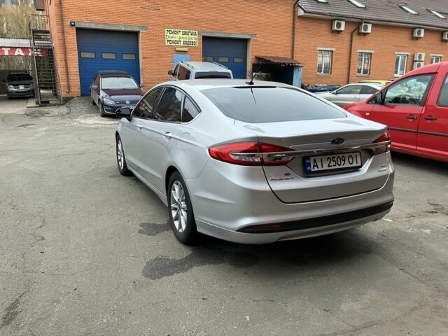 Форд Фьюжен 2017 у Києві на Automoto.ua Сірий Форд Фьюжен, об'ємом двигуна 1.5 л та пробігом 150 тис. км за 9900 $, фото 3 на Automoto.ua