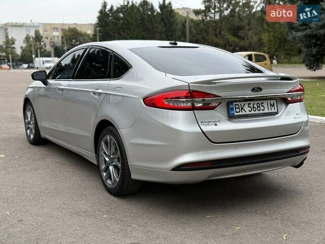 Сірий Форд Фьюжен, об'ємом двигуна 1.5 л та пробігом 198 тис. км за 9500 $, фото 28 на Automoto.ua