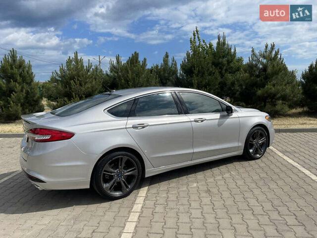 Серый Форд Фьюжн, объемом двигателя 2.69 л и пробегом 20 тыс. км за 20999 $, фото 2 на Automoto.ua