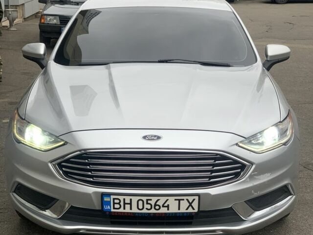 Серый Форд Фьюжн, объемом двигателя 2 л и пробегом 170 тыс. км за 15999 $, фото 3 на Automoto.ua