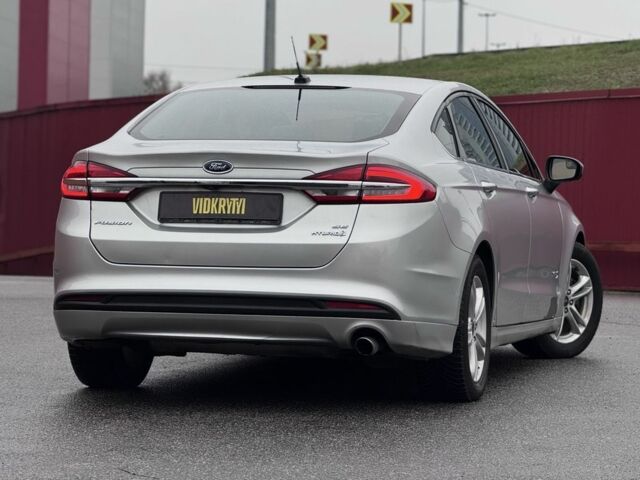 Серый Форд Фьюжн, объемом двигателя 2 л и пробегом 195 тыс. км за 12300 $, фото 8 на Automoto.ua