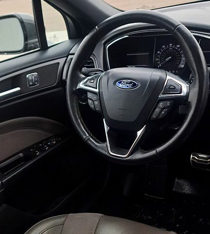 Серый Форд Фьюжн, объемом двигателя 2.7 л и пробегом 156 тыс. км за 15000 $, фото 8 на Automoto.ua