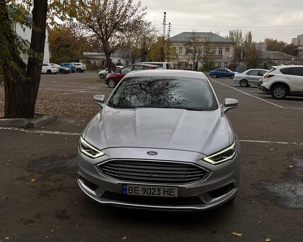 Серый Форд Фьюжн, объемом двигателя 2 л и пробегом 186 тыс. км за 12100 $, фото 2 на Automoto.ua