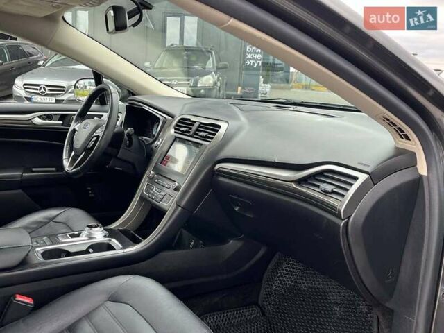 Сірий Форд Фьюжен, об'ємом двигуна 2 л та пробігом 202 тис. км за 13490 $, фото 36 на Automoto.ua