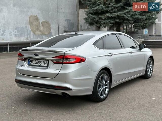 Сірий Форд Фьюжен, об'ємом двигуна 1.5 л та пробігом 198 тис. км за 9500 $, фото 19 на Automoto.ua