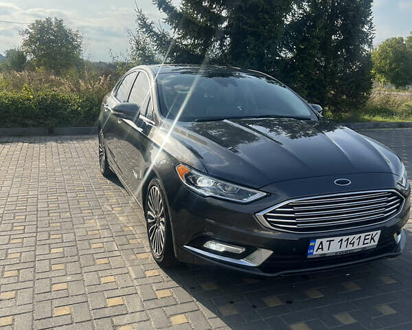 Сірий Форд Фьюжен, об'ємом двигуна 2 л та пробігом 129 тис. км за 16850 $, фото 60 на Automoto.ua