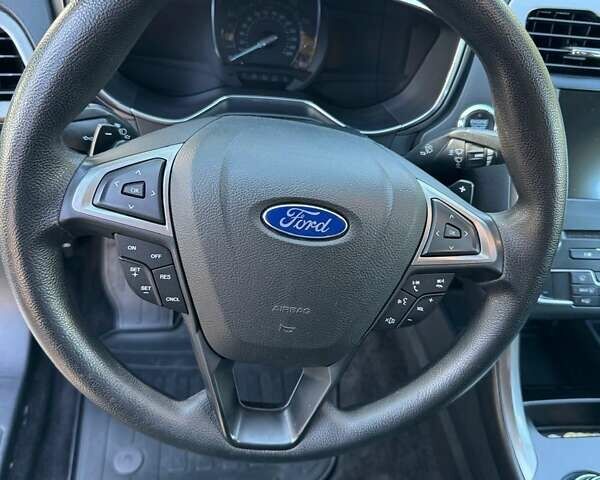 Серый Форд Фьюжн, объемом двигателя 1.49 л и пробегом 130 тыс. км за 10000 $, фото 7 на Automoto.ua