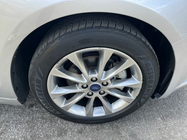 Серый Форд Фьюжн, объемом двигателя 2 л и пробегом 122 тыс. км за 14500 $, фото 22 на Automoto.ua