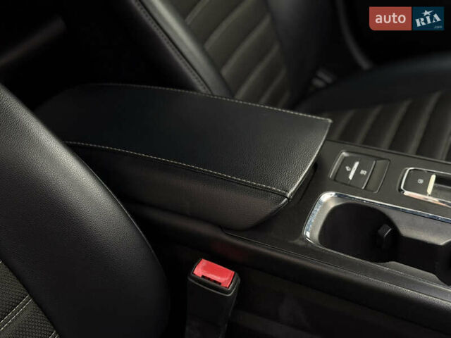 Серый Форд Фьюжн, объемом двигателя 2 л и пробегом 180 тыс. км за 14650 $, фото 25 на Automoto.ua