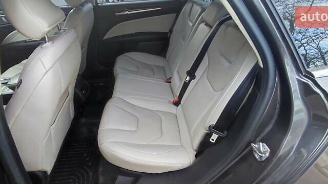 Сірий Форд Фьюжен, об'ємом двигуна 2 л та пробігом 230 тис. км за 14900 $, фото 2 на Automoto.ua