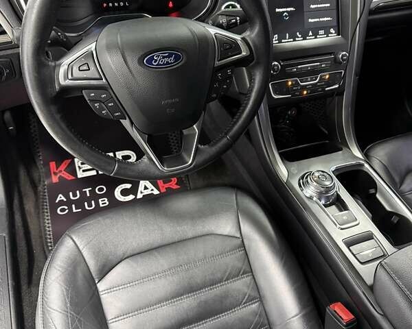 Форд Фьюжн 2017 в Одессе на Automoto.ua Серый Форд Фьюжн, объемом двигателя 2 л и пробегом 78 тыс. км за 15800 $, фото 18 на Automoto.ua