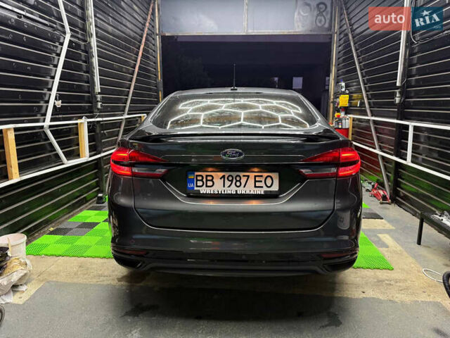 Сірий Форд Фьюжен, об'ємом двигуна 1.5 л та пробігом 84 тис. км за 9555 $, фото 13 на Automoto.ua
