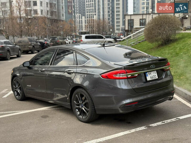 Серый Форд Фьюжн, объемом двигателя 2 л и пробегом 180 тыс. км за 14650 $, фото 3 на Automoto.ua