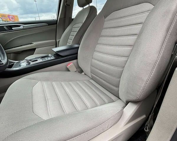 Сірий Форд Фьюжен, об'ємом двигуна 2 л та пробігом 207 тис. км за 13000 $, фото 9 на Automoto.ua