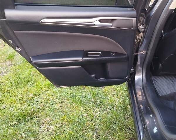 Сірий Форд Фьюжен, об'ємом двигуна 2 л та пробігом 128 тис. км за 14400 $, фото 15 на Automoto.ua