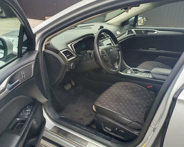 Форд Фьюжн 2017 в Одессе на Automoto.ua Серый Форд Фьюжн, объемом двигателя 2 л и пробегом 206 тыс. км за 12500 $, фото 8 на Automoto.ua