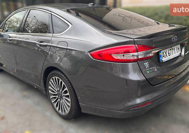 Сірий Форд Фьюжен, об'ємом двигуна 2 л та пробігом 112 тис. км за 17000 $, фото 1 на Automoto.ua