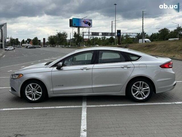 Сірий Форд Фьюжен, об'ємом двигуна 2 л та пробігом 207 тис. км за 13000 $, фото 5 на Automoto.ua