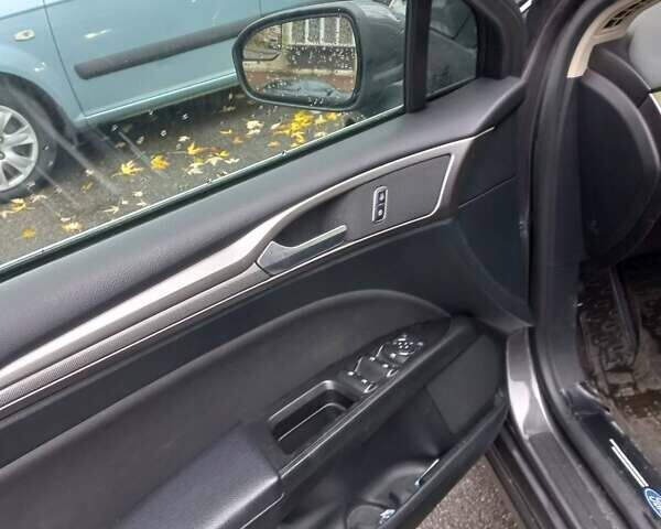 Сірий Форд Фьюжен, об'ємом двигуна 2.5 л та пробігом 108 тис. км за 11600 $, фото 7 на Automoto.ua