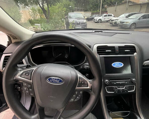 Серый Форд Фьюжн, объемом двигателя 1.5 л и пробегом 163 тыс. км за 11000 $, фото 6 на Automoto.ua