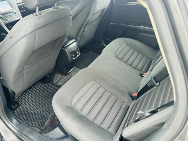 Сірий Форд Фьюжен, об'ємом двигуна 1.5 л та пробігом 92 тис. км за 6300 $, фото 12 на Automoto.ua