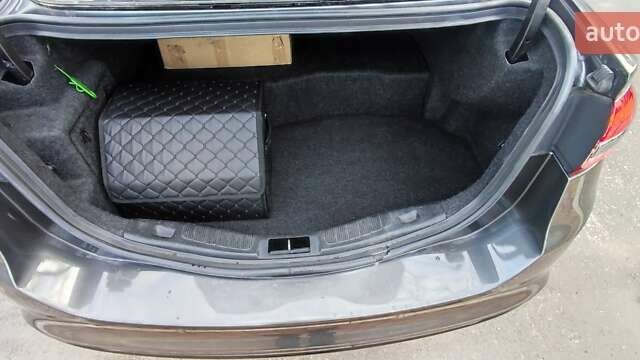 Сірий Форд Фьюжен, об'ємом двигуна 2 л та пробігом 230 тис. км за 14900 $, фото 3 на Automoto.ua