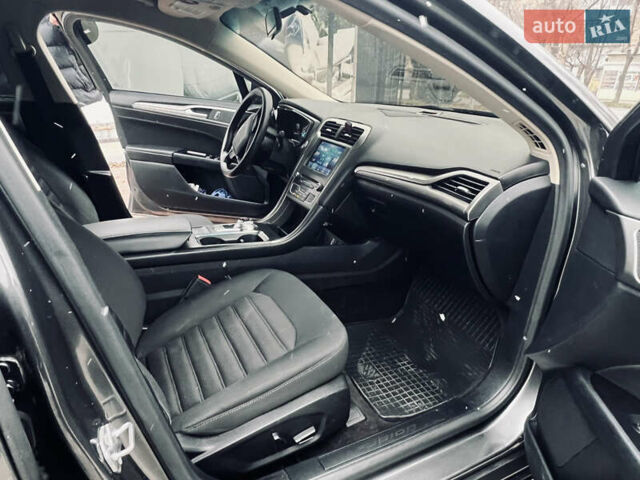 Серый Форд Фьюжн, объемом двигателя 1.5 л и пробегом 90 тыс. км за 10950 $, фото 19 на Automoto.ua