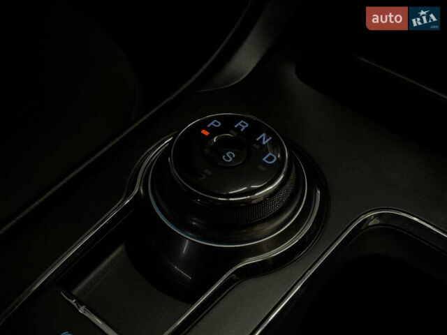 Форд Фьюжн 2017 в Николаеве на Automoto.ua Серый Форд Фьюжн, объемом двигателя 2.49 л и пробегом 33 тыс. км за 15479 $, фото 27 на Automoto.ua
