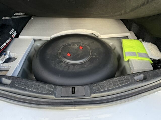 Сірий Форд Фьюжен, об'ємом двигуна 2.5 л та пробігом 179 тис. км за 10500 $, фото 4 на Automoto.ua