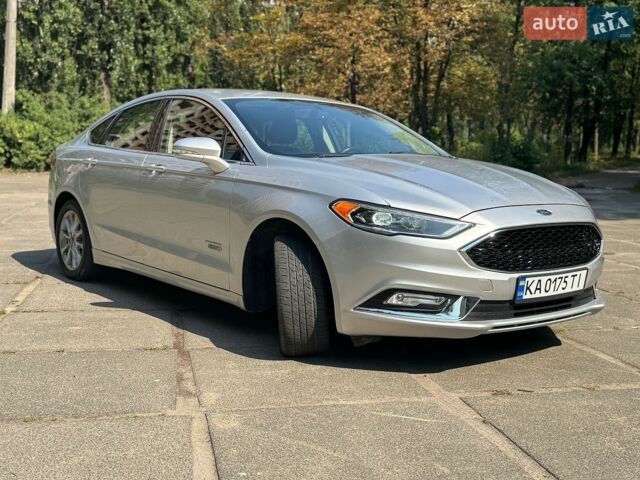 Серый Форд Фьюжн, объемом двигателя 2 л и пробегом 195 тыс. км за 14500 $, фото 7 на Automoto.ua