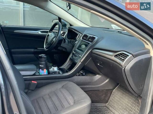 Форд Фьюжен 2017 у Києві на Automoto.ua Сірий Форд Фьюжен, об'ємом двигуна 2 л та пробігом 186 тис. км за 12900 $, фото 21 на Automoto.ua