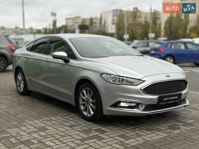Форд Фьюжн 2017 в Киеве на Automoto.ua Серый Форд Фьюжн, объемом двигателя 2 л и пробегом 159 тыс. км за 12999 $, фото 8 на Automoto.ua