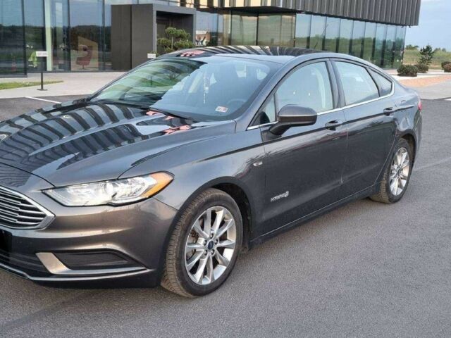 Форд Фьюжн 2017 в Киеве на Automoto.ua Серый Форд Фьюжн, объемом двигателя 0 л и пробегом 88 тыс. км за 8500 $, фото 1 на Automoto.ua