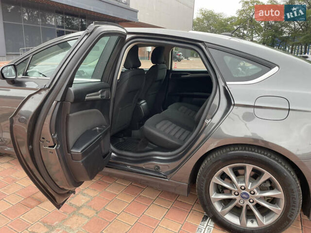 Серый Форд Фьюжн, объемом двигателя 2.49 л и пробегом 119 тыс. км за 10400 $, фото 56 на Automoto.ua