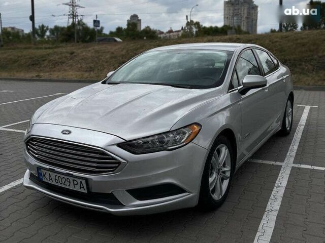 Сірий Форд Фьюжен, об'ємом двигуна 2 л та пробігом 207 тис. км за 13000 $, фото 1 на Automoto.ua