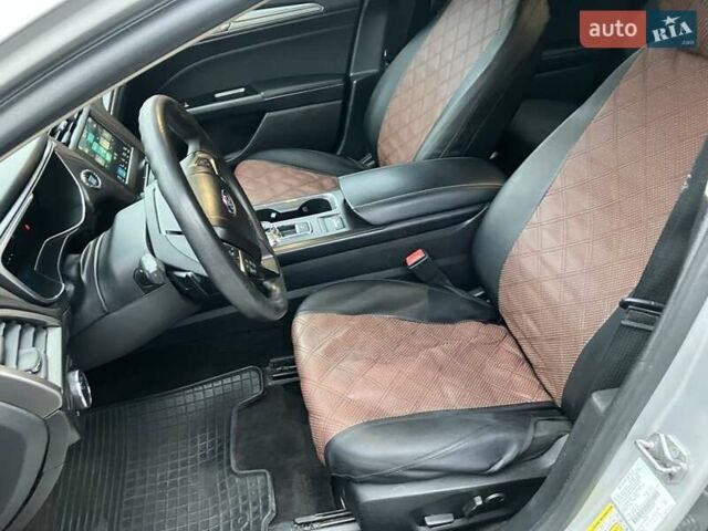 Серый Форд Фьюжн, объемом двигателя 1.5 л и пробегом 150 тыс. км за 9900 $, фото 13 на Automoto.ua