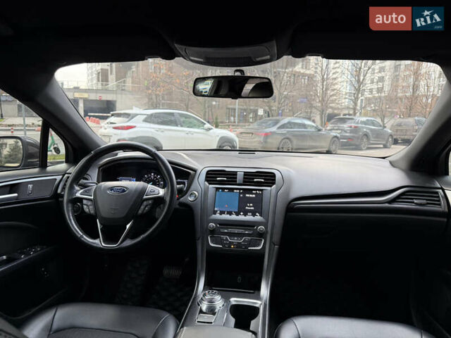 Серый Форд Фьюжн, объемом двигателя 2 л и пробегом 180 тыс. км за 14650 $, фото 14 на Automoto.ua