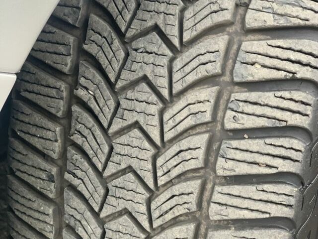 Серый Форд Фьюжн, объемом двигателя 2 л и пробегом 170 тыс. км за 15999 $, фото 6 на Automoto.ua