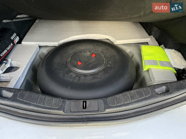 Серый Форд Фьюжн, объемом двигателя 2.5 л и пробегом 179 тыс. км за 10500 $, фото 24 на Automoto.ua