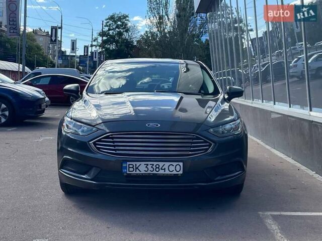 Форд Фьюжен 2017 у Києві на Automoto.ua Сірий Форд Фьюжен, об'ємом двигуна 2 л та пробігом 186 тис. км за 12900 $, фото 8 на Automoto.ua