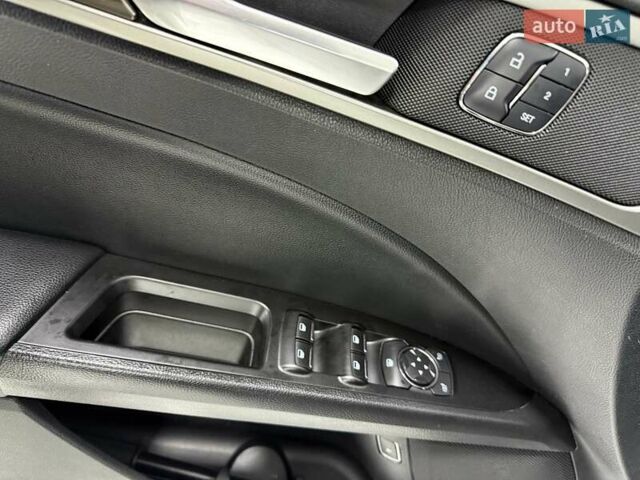 Форд Фьюжн 2017 в Одессе на Automoto.ua Серый Форд Фьюжн, объемом двигателя 2 л и пробегом 78 тыс. км за 15800 $, фото 31 на Automoto.ua