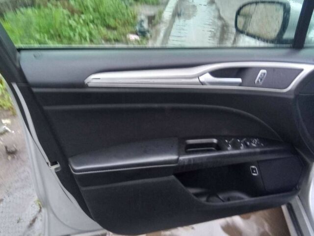 Сірий Форд Фьюжен, об'ємом двигуна 2 л та пробігом 162 тис. км за 9800 $, фото 10 на Automoto.ua