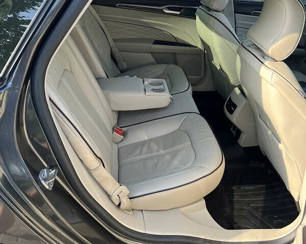 Сірий Форд Фьюжен, об'ємом двигуна 2 л та пробігом 129 тис. км за 16850 $, фото 27 на Automoto.ua
