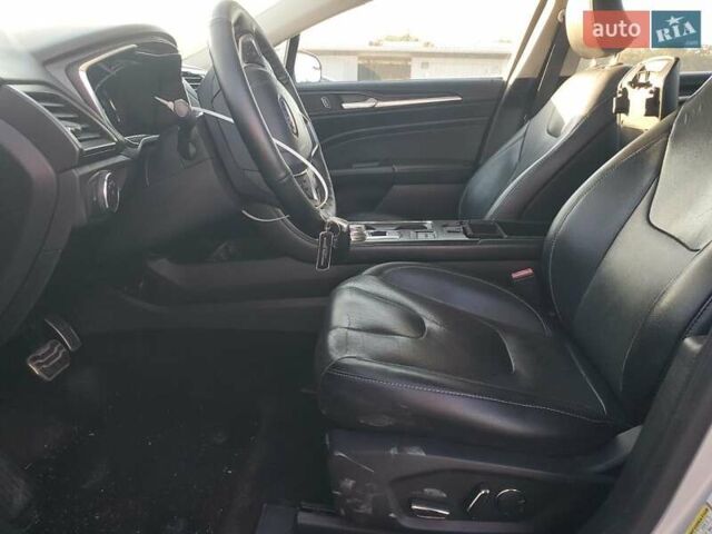Серый Форд Фьюжн, объемом двигателя 2 л и пробегом 114 тыс. км за 2900 $, фото 6 на Automoto.ua